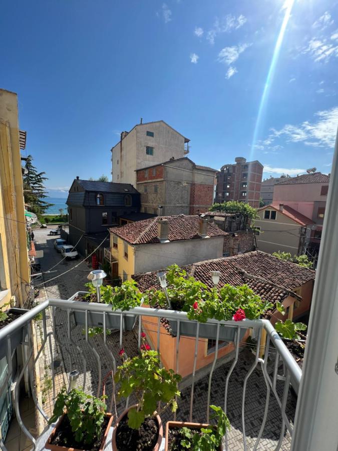 Vila Nikolla Pogradec Exterior photo